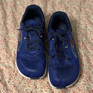 Altra paradigm 7 blue men’s size 9